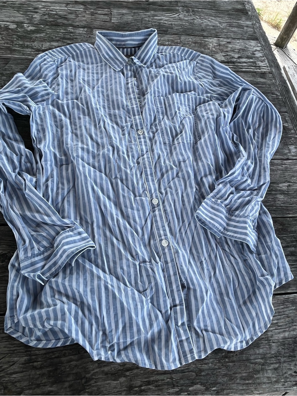 Burberry Blue and White Striped Casual Button-Down Shirt women’s med, like new
